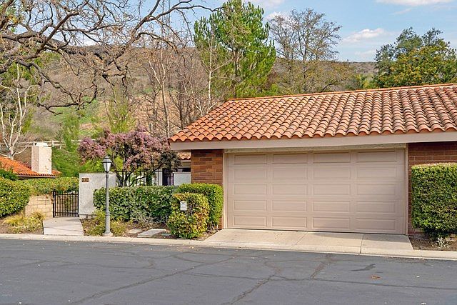 1st image of 668 Arroyo Oaks Dr