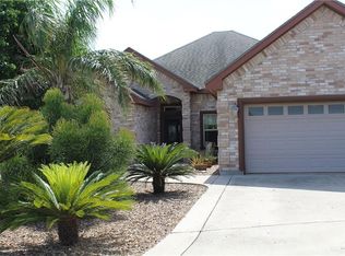 3208 Country Club Dr N, Edinburg, TX 78542