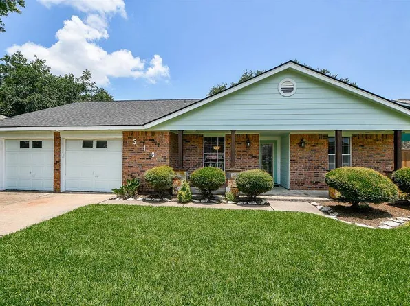513 S Travis St, Deer Park, TX 77536