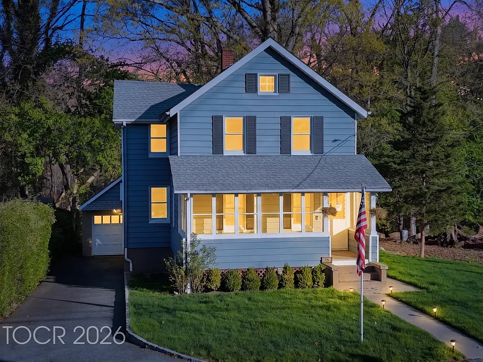 36 Hines Ave