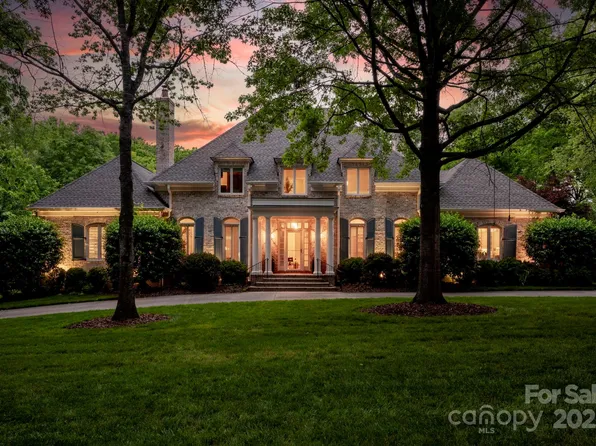 8305 Bar Harbor Ln, Charlotte, NC 28210