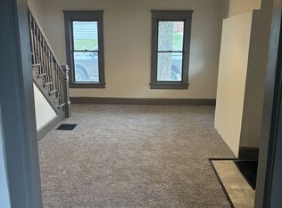 219 N 6th St, Cambridge, OH 43725