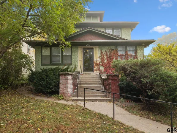 4854 Cuming St, Omaha, NE 68132