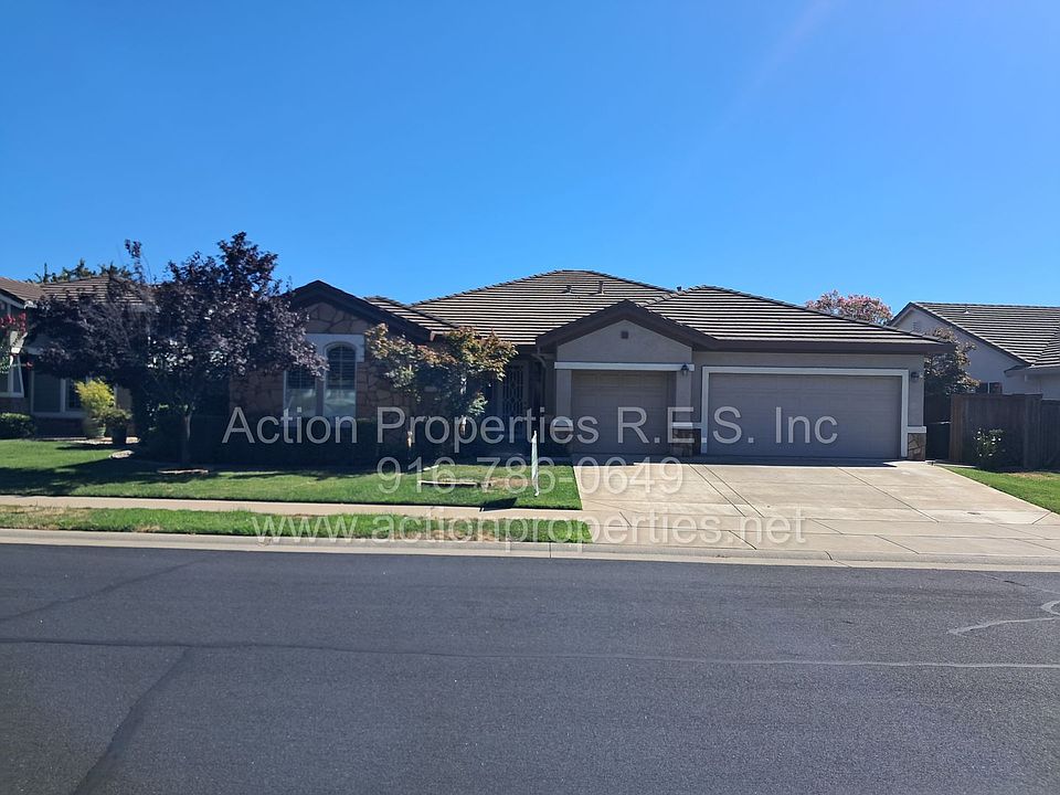 1st image of 6145 Crater Lake Dr