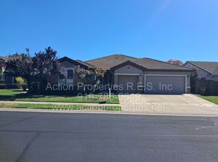 6145 Crater Lake Dr, Roseville, CA 95678