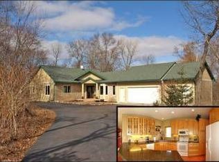 854 Wyldwood Ln, Hudson, WI 54016