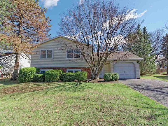 2nd image of 14 Meadowlark Dr
