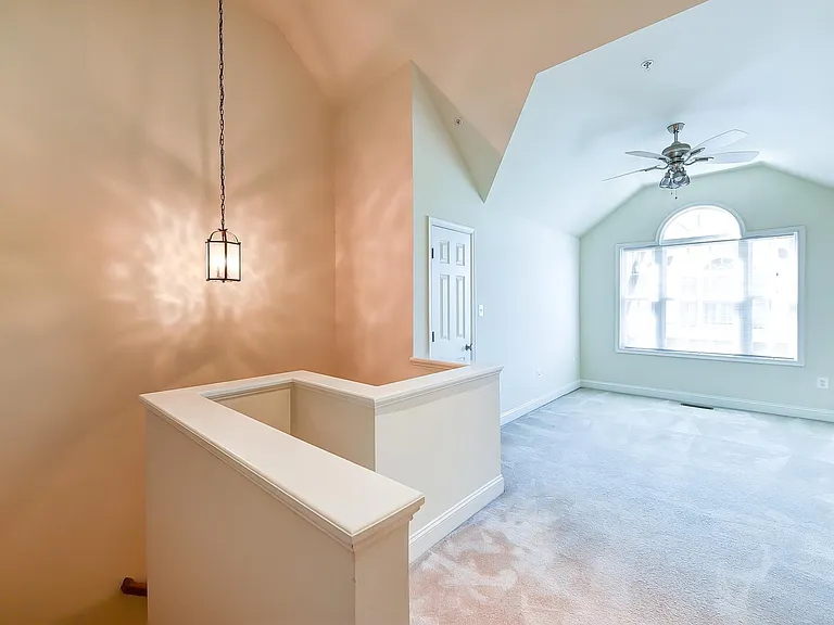 4610 Wilson Blvd — Photo 31