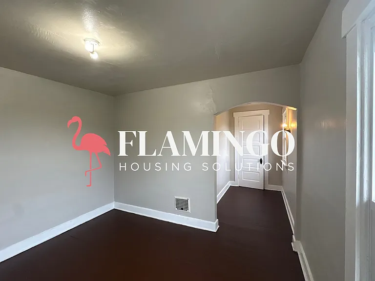 3403 W 3rd St — Photo 12