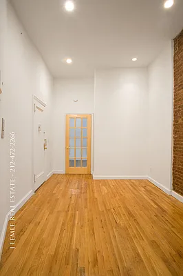 Rented by J. Lemle Real Estate | media 16