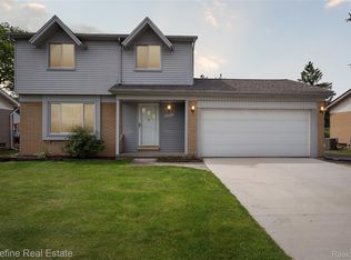 42127 Addison Ave, Canton, MI 48187