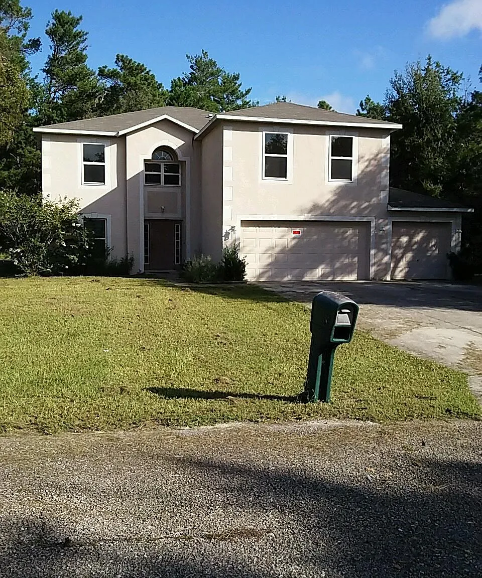 4 bed, 2.5 bath, 2904 sqft, $2,160 — Photo 1
