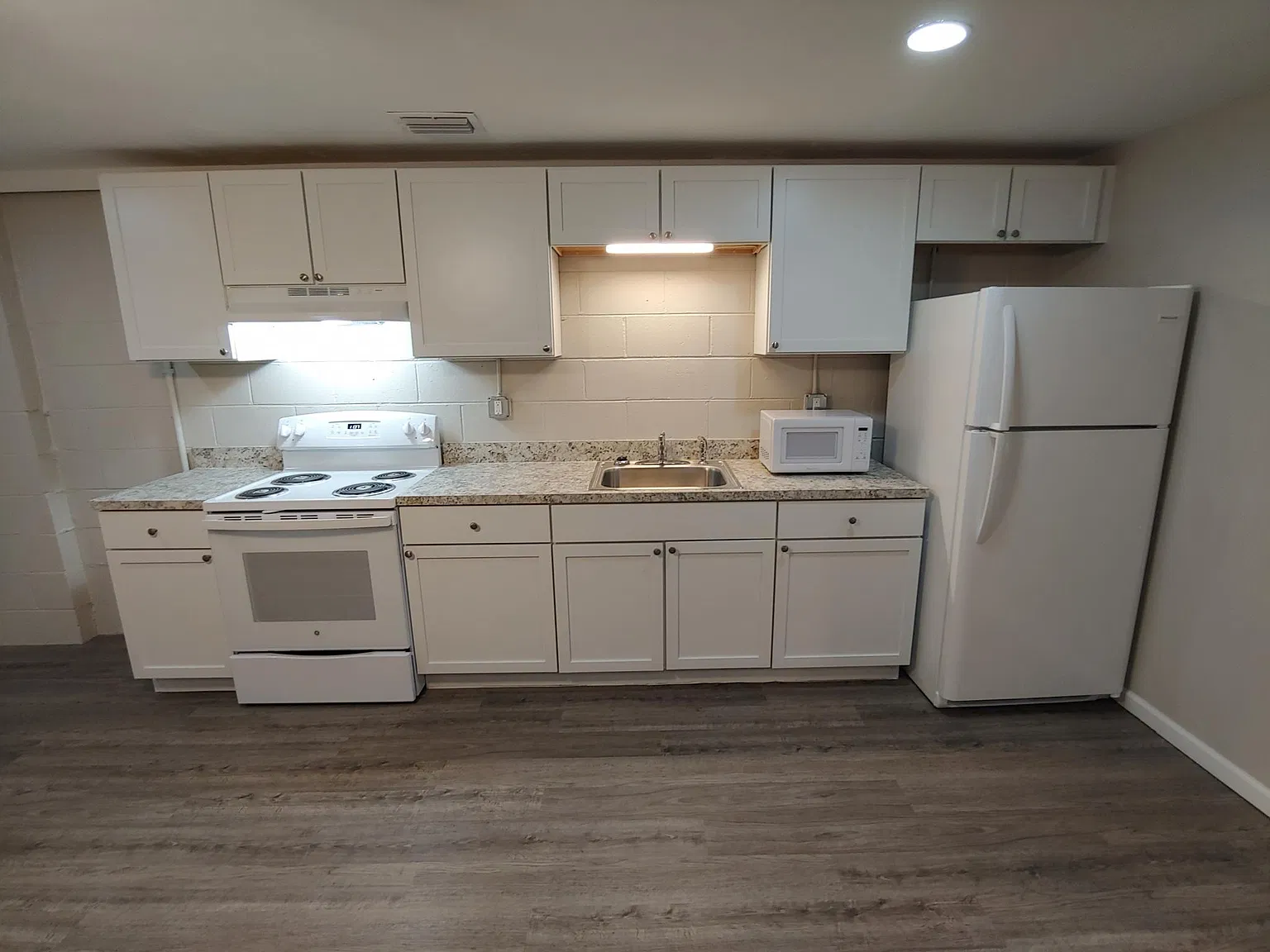 1 bed, 675 sqft, $995 — Photo 3
