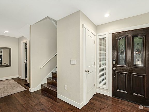 3rd image of 1507 Serena Lane NW