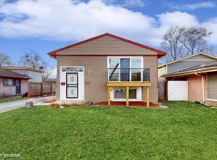 16624 Wolcott Ave, Markham, IL 60428