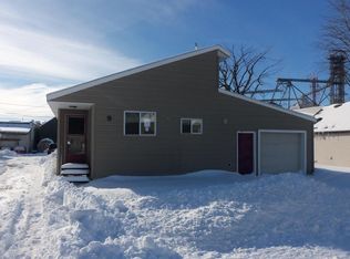 9 1st St NW, Hayfield, MN 55940