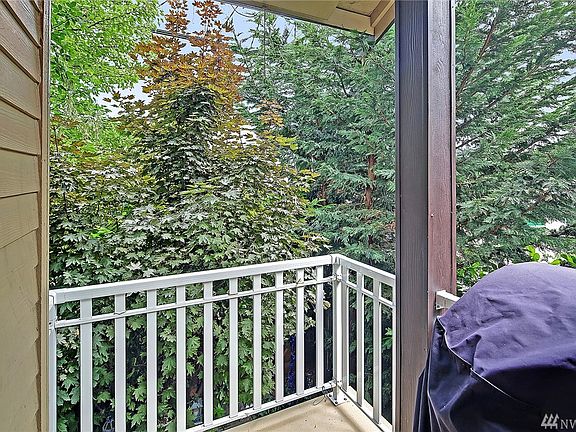 5th image of 4436 D 44th Ave SW