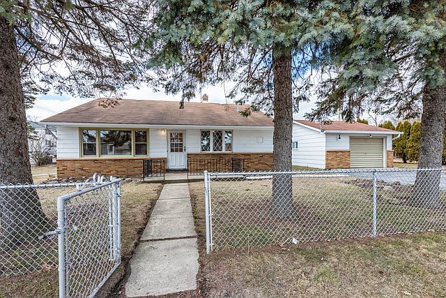 1st image of 200 S Dilger Ave