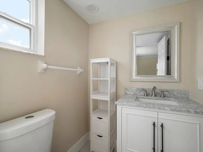 4533 Overlook Dr NE #B — Photo 19