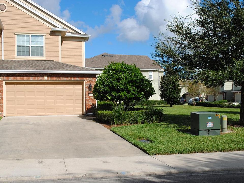 1st image of 6947 Woody Vine Dr