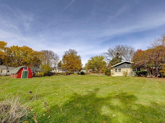 4th image of 3345 Swinburne Dr