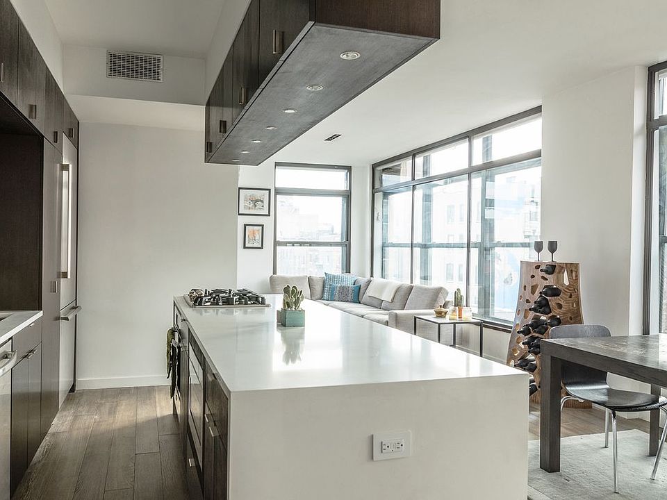 1st image of 133 2nd Ave APT 10