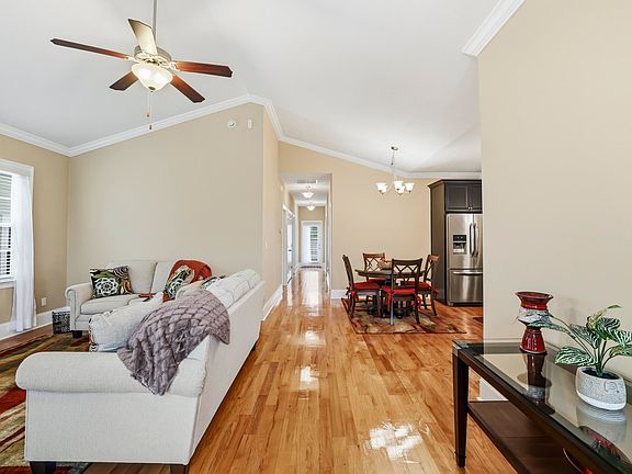 5th image of 2554 Goldenrod Way