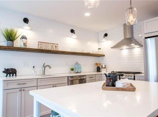 16 Castle St, East Greenwich, RI 02818