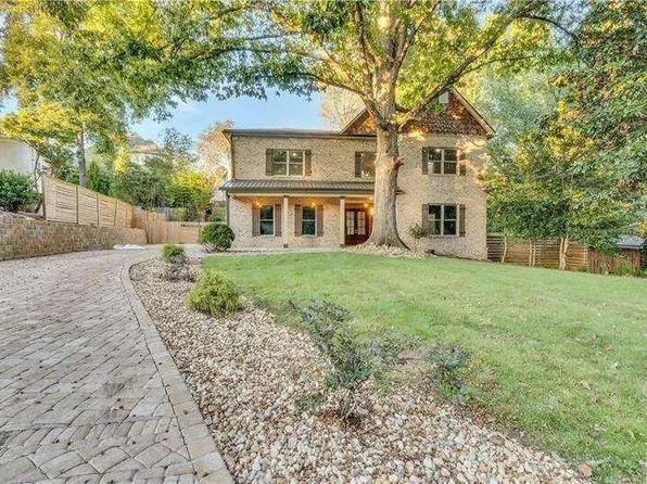 1660 Runnymeade Rd NE, Brookhaven, GA 30319