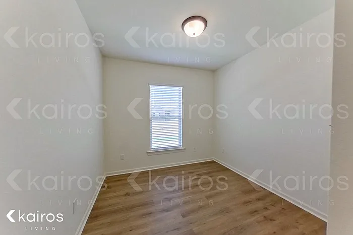 206 Teddy Ln — Photo 12