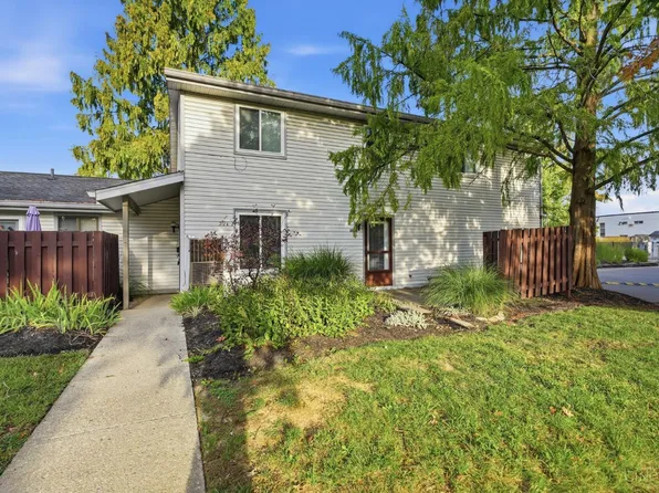 1058 E Crescentville Rd, Cincinnati, OH 45246