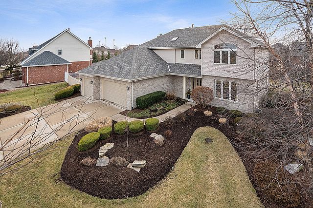1st image of 14730 Dixon Ln