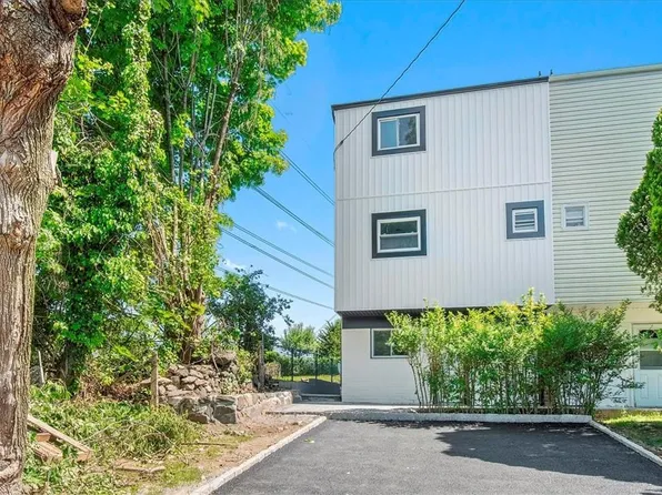 21 Elissa Lane, Yonkers, NY 10710