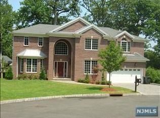 3 Ridge Rd, Cresskill, NJ 07626