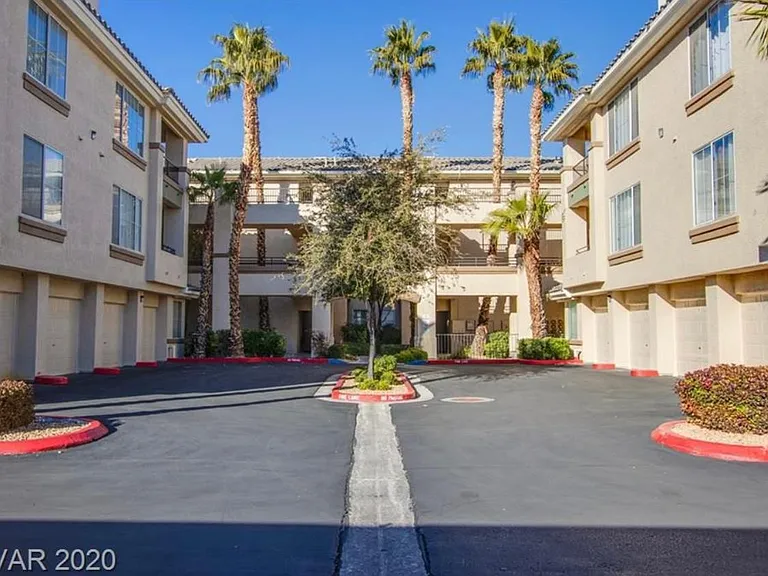 7163 S Durango Dr #208 — Photo 3