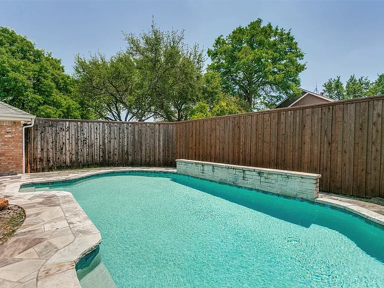 6010 Yellow Rock Trl — Photo 25