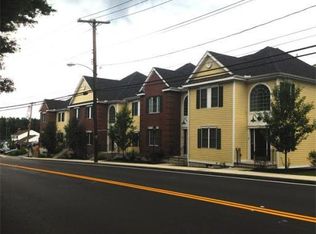 129 Cambridge St APT 5, Burlington, MA 01803