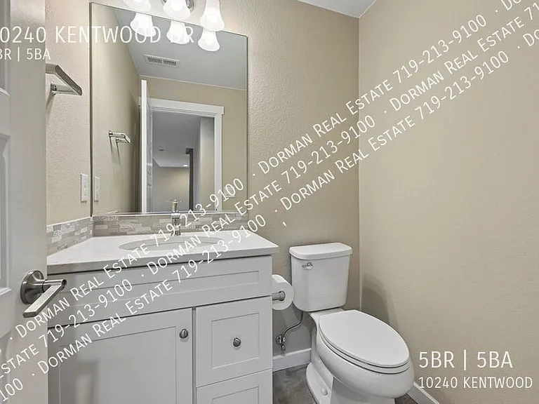 10240 Kentwood Dr — Photo 66