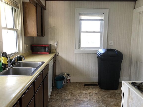 4th image of 1704 S Courtland Ave