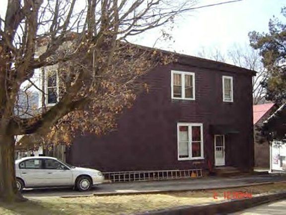 3rd image of 313 Liberty St