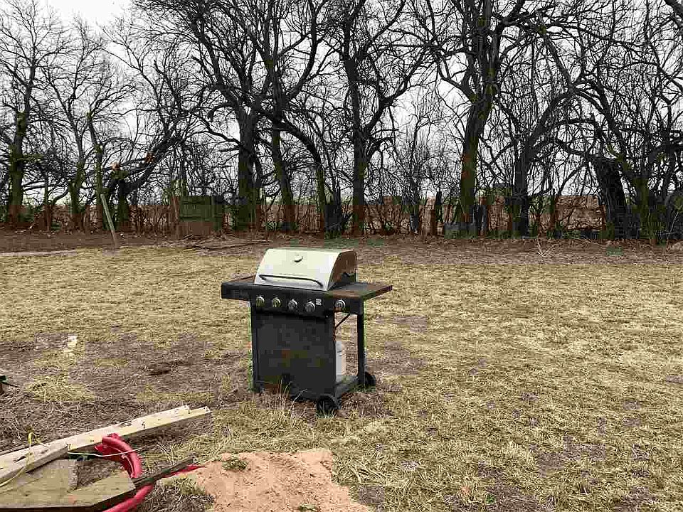 2nd image of 218 N N Ave