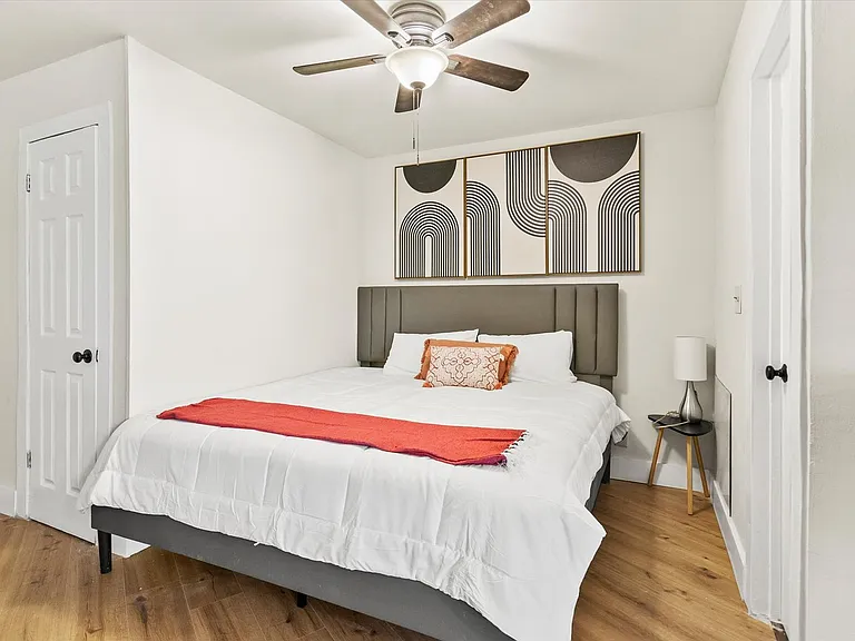 3801 Triana Blvd SW — Photo 11