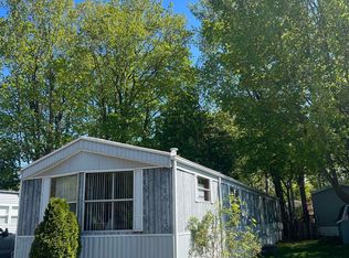 612 Driftwood St, Elk Rapids, MI 49629