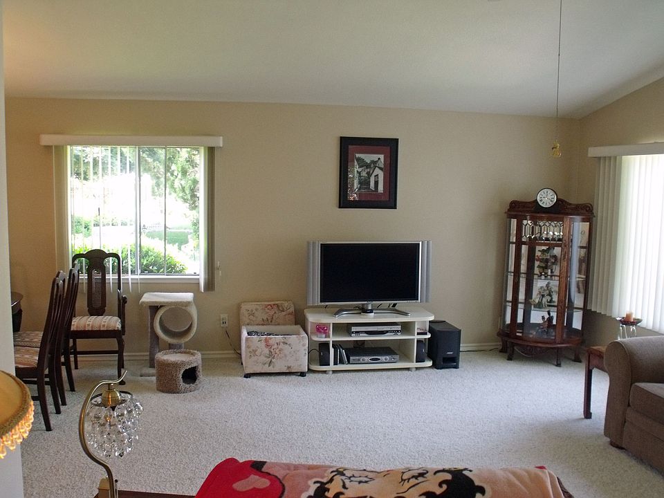 1st image of 6 Redondo Ct