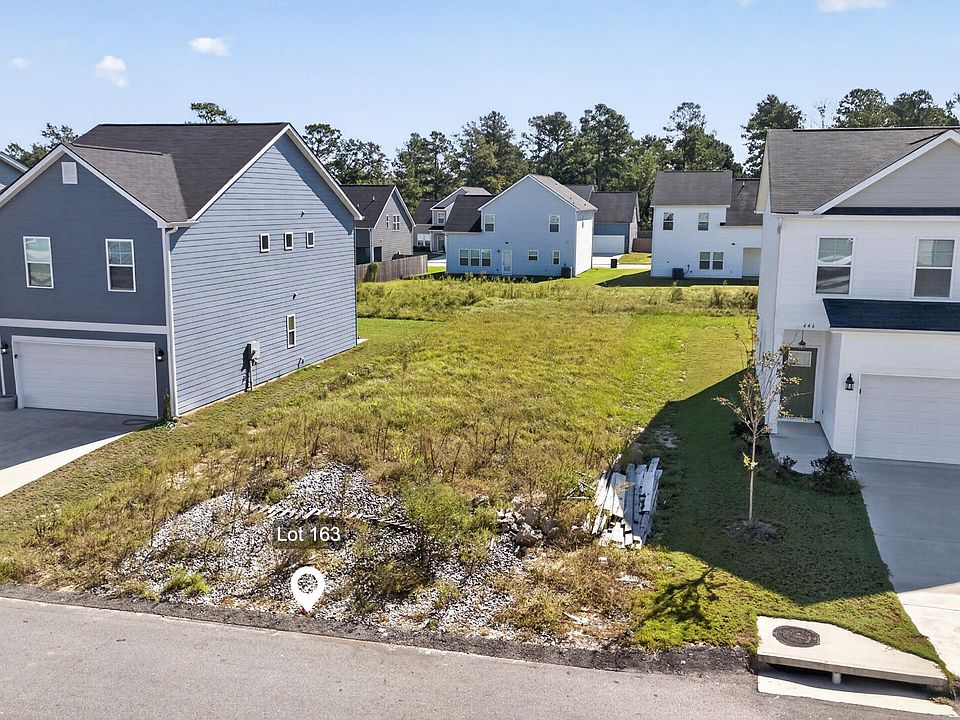 2nd image of 163 Narrow Bridge Ct
