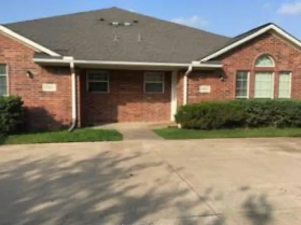 3823 Oldenburg Ln, College Station, TX 77845