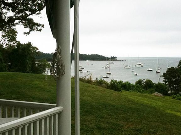 3rd image of 300 Quissett Ave