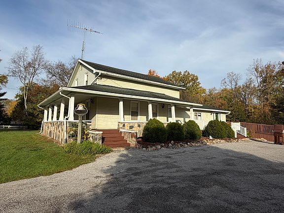 3rd image of 8102 Woodard Rd