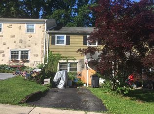 827 Beaver Ln, Reading, PA 19606