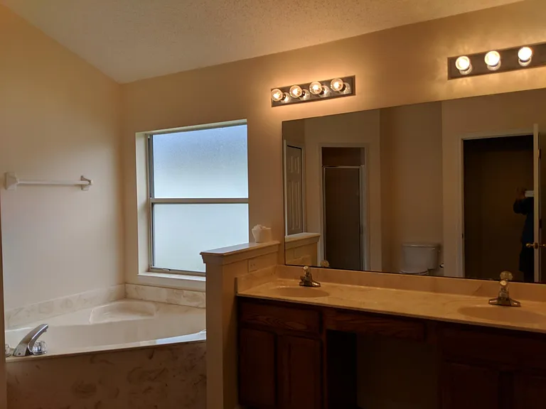 2170 S Cranbrook Ave — Photo 10